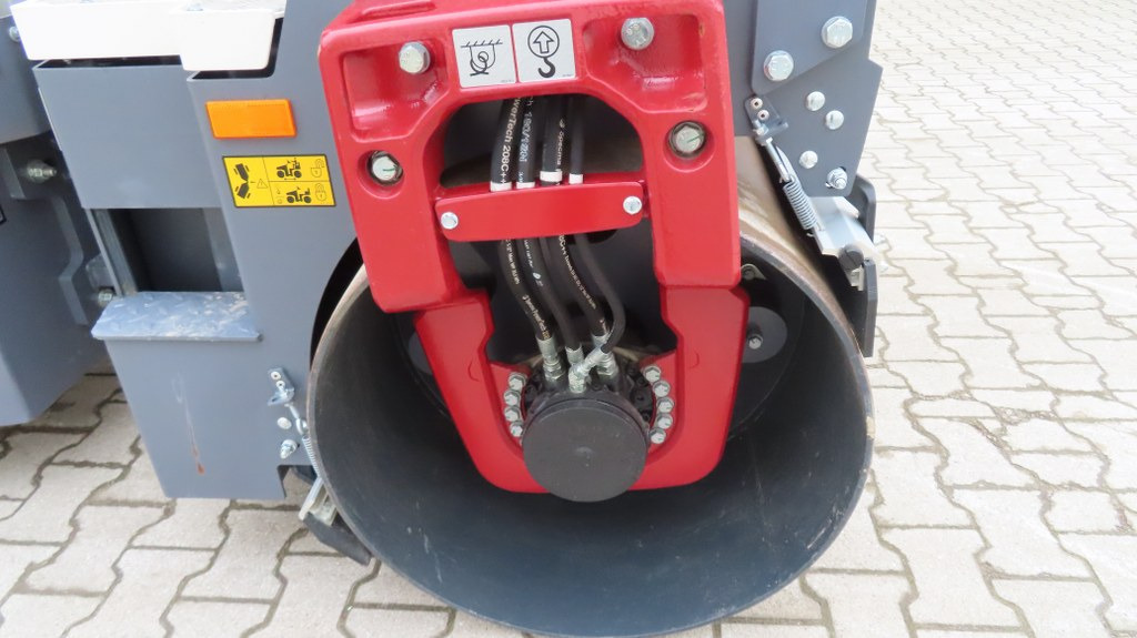 Cestovni valjak Dynapac CC1200 VI: slika Cestovni valjak Dynapac CC1200 VI