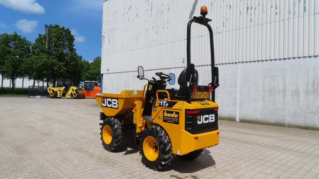 JCB 1T-2 HT - Mini istovarivač: slika JCB 1T-2 HT - Mini istovarivač JCB 1T-2 HT - Mini istovarivač: slika JCB 1T-2 HT - Mini istovarivač