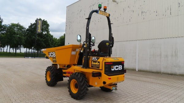 JCB 3T-2 ST - Mini istovarivač: slika JCB 3T-2 ST - Mini istovarivač JCB 3T-2 ST - Mini istovarivač: slika JCB 3T-2 ST - Mini istovarivač