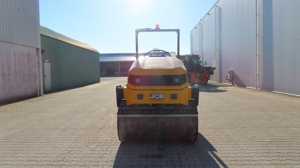 Cestovni valjak JCB CT430-140: slika Cestovni valjak JCB CT430-140