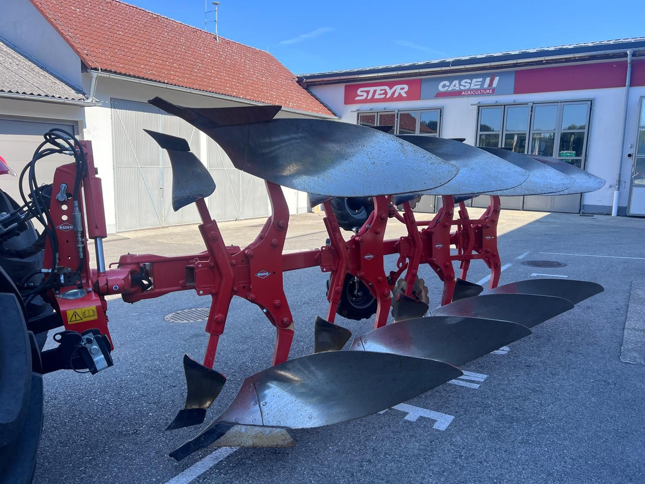 Kuhn Varimaster 123 - Plug: slika Kuhn Varimaster 123 - Plug Kuhn Varimaster 123 - Plug: slika Kuhn Varimaster 123 - Plug