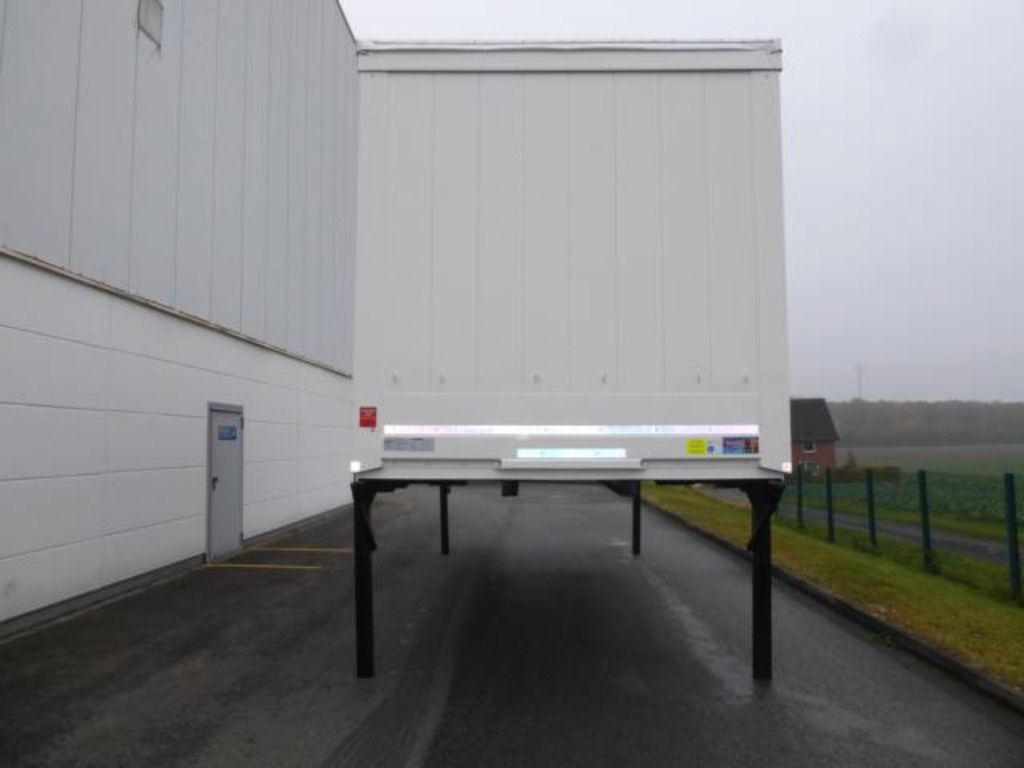 Krone Heck mit Portaltüren - Izmjenjivi sanduk s bočnom kliznom ceradom: slika Krone Heck mit Portaltüren - Izmjenjivi sanduk s bočnom kliznom ceradom Krone Heck mit Portaltüren - Izmjenjivi sanduk s bočnom kliznom ceradom: slika Krone Heck mit Portaltüren - Izmjenjivi sanduk s bočnom kliznom ceradom