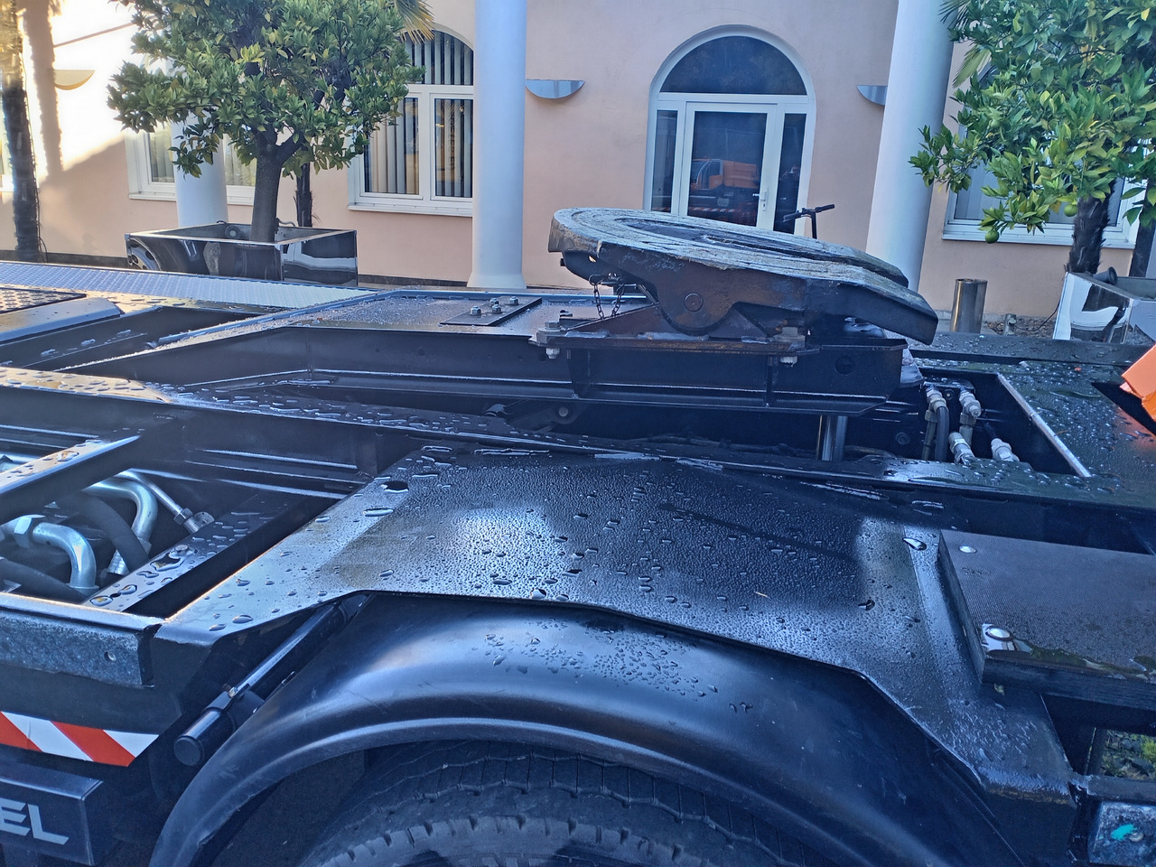 Transporter kontejnera/ Kamion s izmjenjivim sanducima Kamag Mercedes-Benz Kamag Wiesel / WBH25 / KB3659 / mit Ganrantie: slika Transporter kontejnera/ Kamion s izmjenjivim sanducima Kamag Mercedes-Benz Kamag Wiesel / WBH25 / KB3659 / mit Ganrantie Transporter kontejnera/ Kamion s izmjenjivim sanducima Kamag Mercedes-Benz Kamag Wiesel / WBH25 / KB3659 / mit Ganrantie: slika Transporter kontejnera/ Kamion s izmjenjivim sanducima Kamag Mercedes-Benz Kamag Wiesel / WBH25 / KB3659 / mit Ganrantie