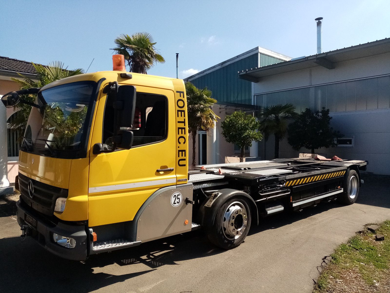Mercedes-Benz Kamag Wiesel/WBH/KB3886/mit Garantie - Transporter kontejnera/ Kamion s izmjenjivim sanducima: slika Mercedes-Benz Kamag Wiesel/WBH/KB3886/mit Garantie - Transporter kontejnera/ Kamion s izmjenjivim sanducima Mercedes-Benz Kamag Wiesel/WBH/KB3886/mit Garantie - Transporter kontejnera/ Kamion s izmjenjivim sanducima: slika Mercedes-Benz Kamag Wiesel/WBH/KB3886/mit Garantie - Transporter kontejnera/ Kamion s izmjenjivim sanducima