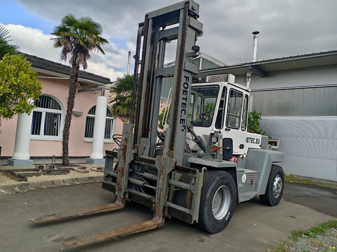 SVETRUCK Schwerlastgabelstapler 1060-30 - Diesel viličar: slika SVETRUCK Schwerlastgabelstapler 1060-30 - Diesel viličar SVETRUCK Schwerlastgabelstapler 1060-30 - Diesel viličar: slika SVETRUCK Schwerlastgabelstapler 1060-30 - Diesel viličar