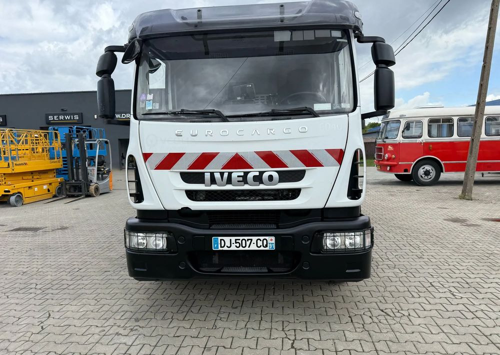 Iveco EUROCARGO CNG - Kamion za odvoz smeća: slika Iveco EUROCARGO CNG - Kamion za odvoz smeća Iveco EUROCARGO CNG - Kamion za odvoz smeća: slika Iveco EUROCARGO CNG - Kamion za odvoz smeća