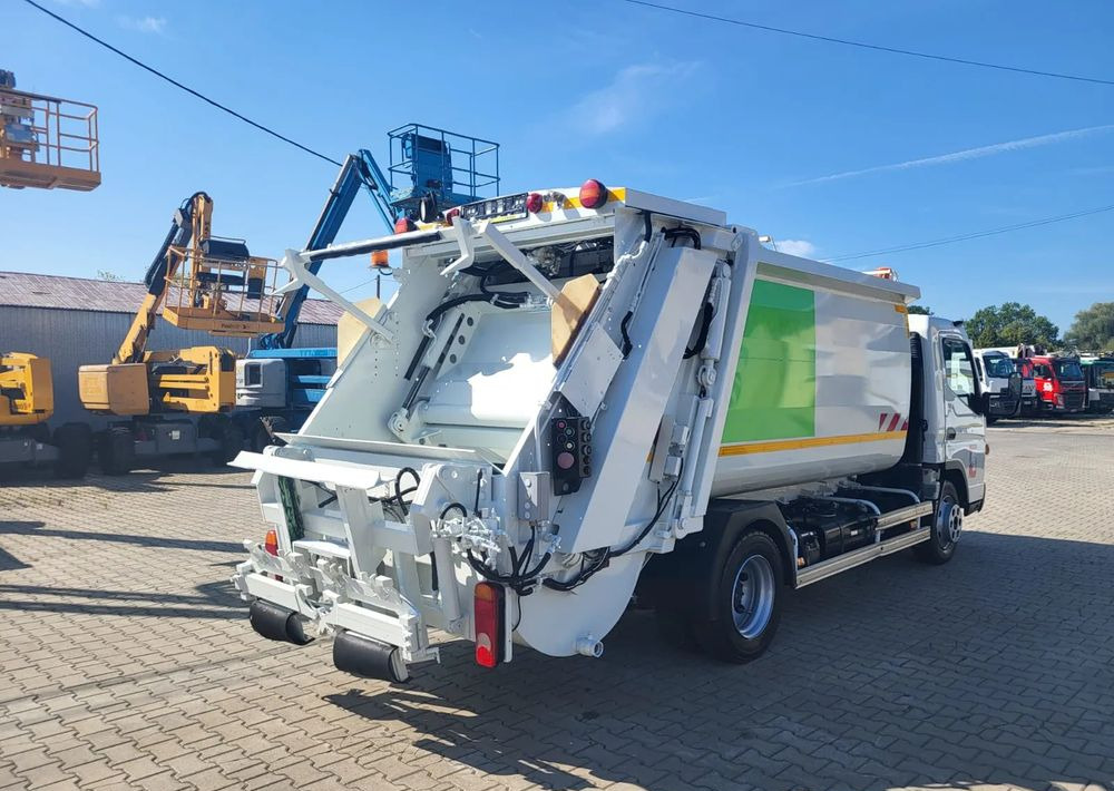 Mitsubishi Fuso Canter - Kamion za odvoz smeća: slika Mitsubishi Fuso Canter - Kamion za odvoz smeća Mitsubishi Fuso Canter - Kamion za odvoz smeća: slika Mitsubishi Fuso Canter - Kamion za odvoz smeća