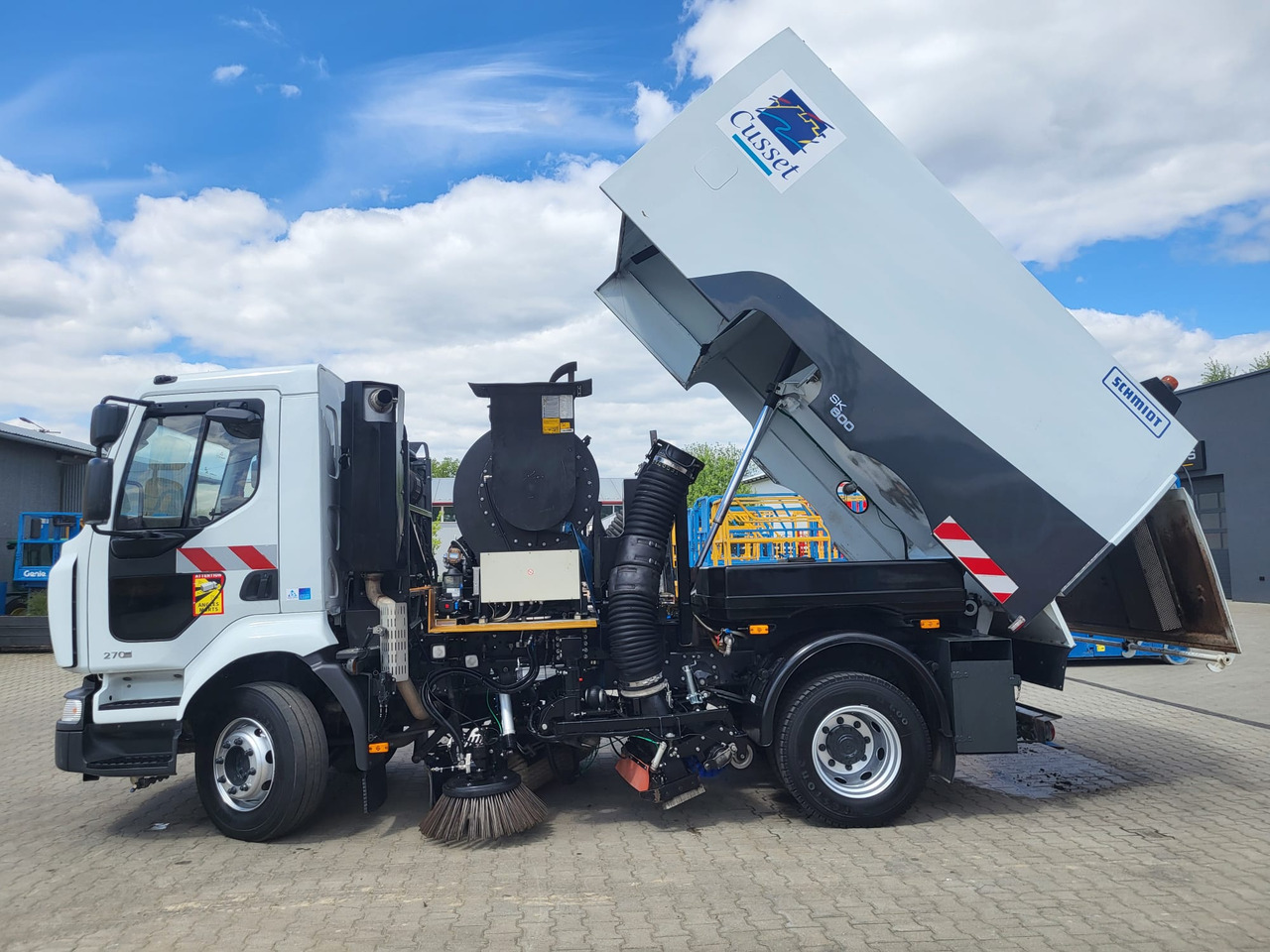 Renault Midlum Schmidt SK600 - Cestovna čistilica: slika Renault Midlum Schmidt SK600 - Cestovna čistilica Renault Midlum Schmidt SK600 - Cestovna čistilica: slika Renault Midlum Schmidt SK600 - Cestovna čistilica