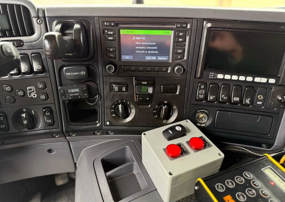 Scania P410 dwukomorowa segregacja - Kamion za odvoz smeća: slika Scania P410 dwukomorowa segregacja - Kamion za odvoz smeća Scania P410 dwukomorowa segregacja - Kamion za odvoz smeća: slika Scania P410 dwukomorowa segregacja - Kamion za odvoz smeća