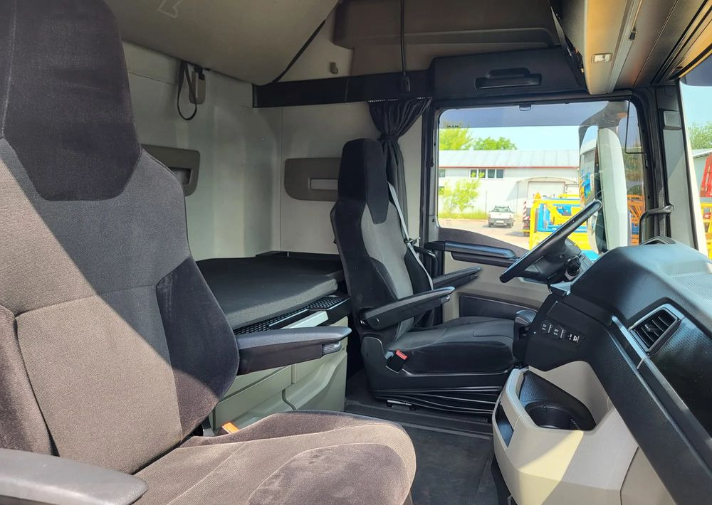 Tegljač MAN TGX 18.470: slika Tegljač MAN TGX 18.470