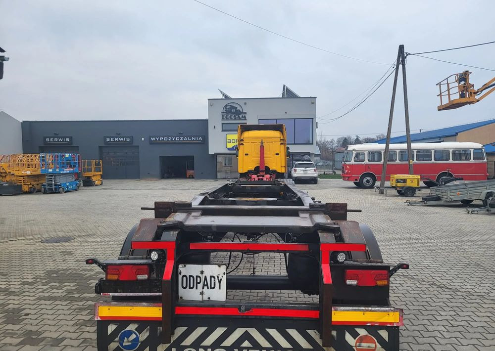 Kamion s kukastom dizalicom scania Scania B6X2: slika Kamion s kukastom dizalicom scania Scania B6X2