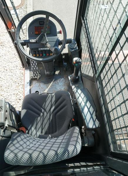 Battioni-Pagani SLD80 - Bočni utovarivač: slika Battioni-Pagani SLD80 - Bočni utovarivač Battioni-Pagani SLD80 - Bočni utovarivač: slika Battioni-Pagani SLD80 - Bočni utovarivač