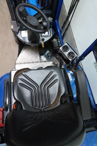 Combilift AISLE MASTER 20S - Električni viličar: slika Combilift AISLE MASTER 20S - Električni viličar Combilift AISLE MASTER 20S - Električni viličar: slika Combilift AISLE MASTER 20S - Električni viličar
