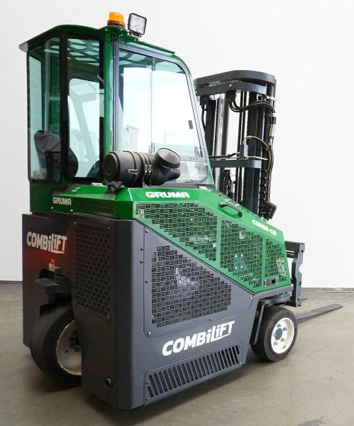 Combilift CB2500LPG - 4-smjerni regalni viličar: slika Combilift CB2500LPG - 4-smjerni regalni viličar Combilift CB2500LPG - 4-smjerni regalni viličar: slika Combilift CB2500LPG - 4-smjerni regalni viličar