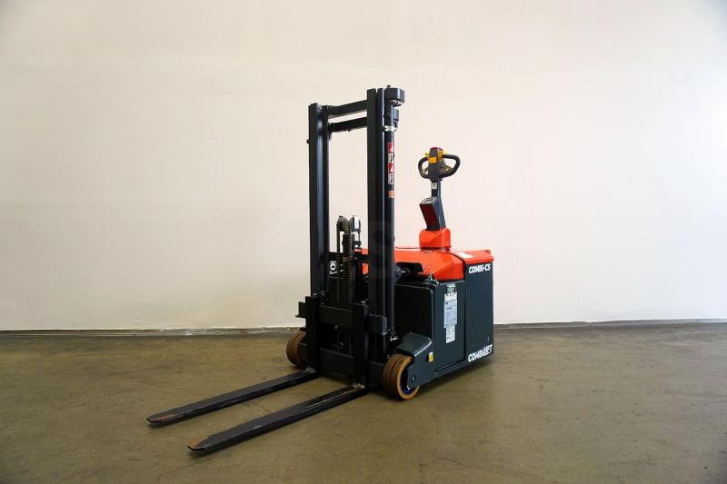Combilift CS1500 - Slagač stoga: slika Combilift CS1500 - Slagač stoga Combilift CS1500 - Slagač stoga: slika Combilift CS1500 - Slagač stoga