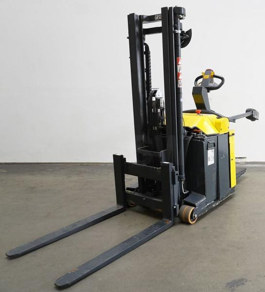 Combilift CS850 - Slagač stoga: slika Combilift CS850 - Slagač stoga Combilift CS850 - Slagač stoga: slika Combilift CS850 - Slagač stoga