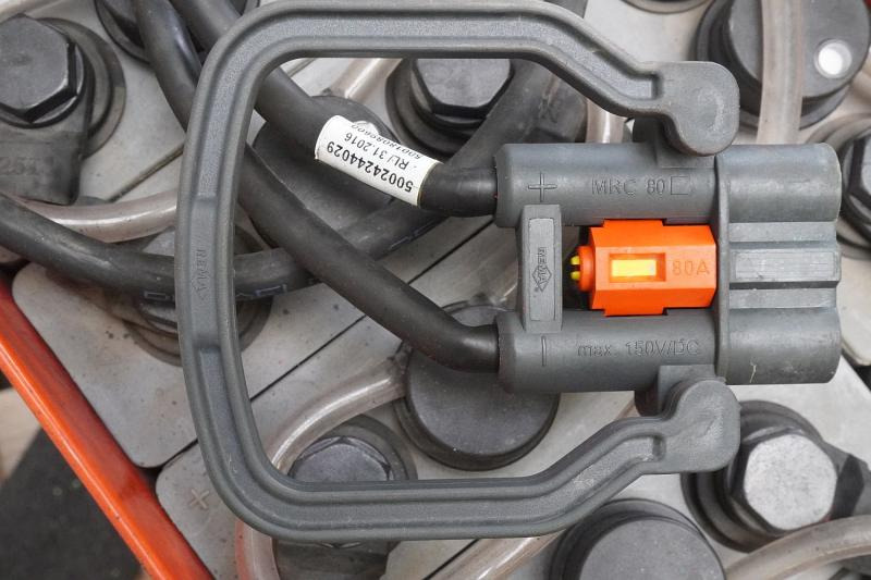 GRUMA 24 Volt 3 PzB 225 Ah - Akumulator za Oprema za rukovanje materijalima: slika GRUMA 24 Volt 3 PzB 225 Ah - Akumulator za Oprema za rukovanje materijalima GRUMA 24 Volt 3 PzB 225 Ah - Akumulator za Oprema za rukovanje materijalima: slika GRUMA 24 Volt 3 PzB 225 Ah - Akumulator za Oprema za rukovanje materijalima