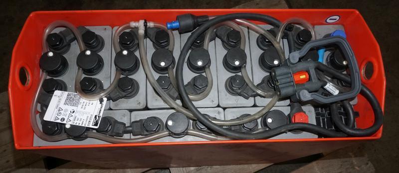 GRUMA 24 Volt 3 PzB 225 Ah - Akumulator za Oprema za rukovanje materijalima: slika GRUMA 24 Volt 3 PzB 225 Ah - Akumulator za Oprema za rukovanje materijalima GRUMA 24 Volt 3 PzB 225 Ah - Akumulator za Oprema za rukovanje materijalima: slika GRUMA 24 Volt 3 PzB 225 Ah - Akumulator za Oprema za rukovanje materijalima
