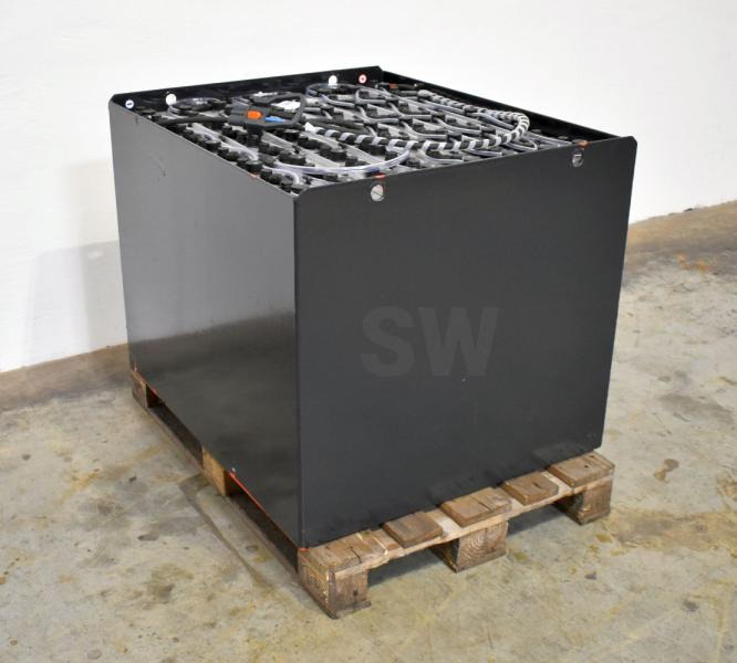GRUMA 80 Volt 5 PzS 775 Ah - Akumulator za Oprema za rukovanje materijalima: slika GRUMA 80 Volt 5 PzS 775 Ah - Akumulator za Oprema za rukovanje materijalima GRUMA 80 Volt 5 PzS 775 Ah - Akumulator za Oprema za rukovanje materijalima: slika GRUMA 80 Volt 5 PzS 775 Ah - Akumulator za Oprema za rukovanje materijalima