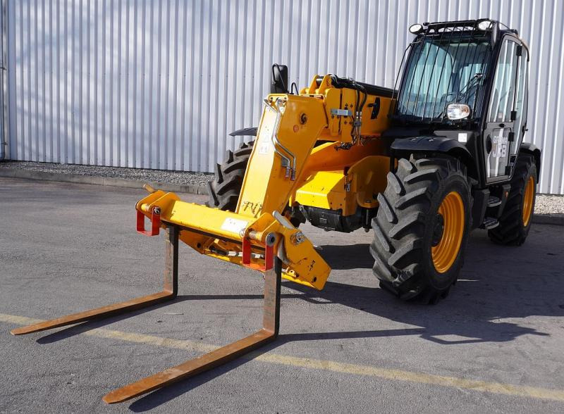 Jcb 535-95 - Teleskopski rukovatelj: slika Jcb 535-95 - Teleskopski rukovatelj Jcb 535-95 - Teleskopski rukovatelj: slika Jcb 535-95 - Teleskopski rukovatelj
