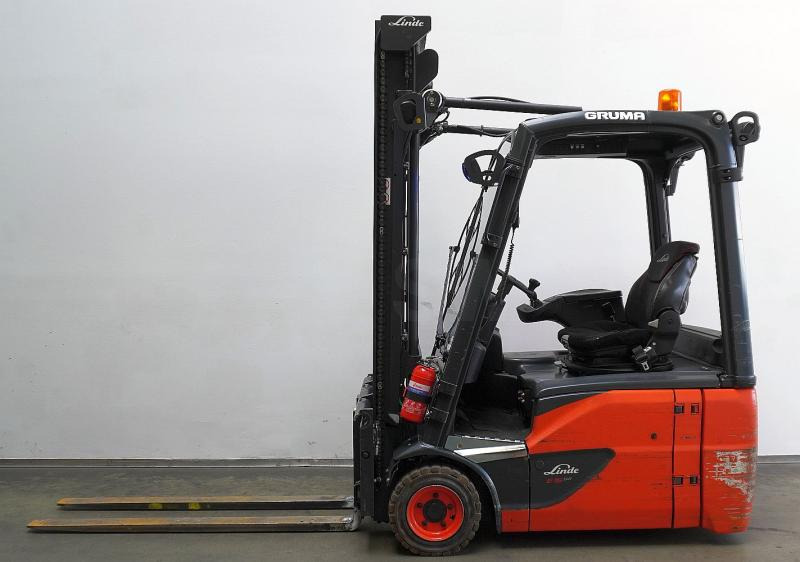 Linde E 16 EVO 386-02 - Električni viličar: slika Linde E 16 EVO 386-02 - Električni viličar Linde E 16 EVO 386-02 - Električni viličar: slika Linde E 16 EVO 386-02 - Električni viličar