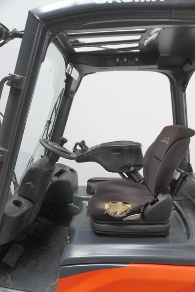 Linde E 16 L EVO 386-02 - Električni viličar: slika Linde E 16 L EVO 386-02 - Električni viličar Linde E 16 L EVO 386-02 - Električni viličar: slika Linde E 16 L EVO 386-02 - Električni viličar