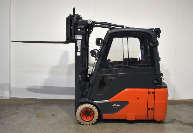 Linde E 18 L EVO 386-02 - Električni viličar: slika Linde E 18 L EVO 386-02 - Električni viličar Linde E 18 L EVO 386-02 - Električni viličar: slika Linde E 18 L EVO 386-02 - Električni viličar