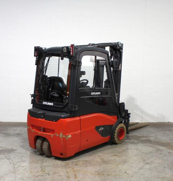 Linde E 18 L EVO 386-02 - Električni viličar: slika Linde E 18 L EVO 386-02 - Električni viličar Linde E 18 L EVO 386-02 - Električni viličar: slika Linde E 18 L EVO 386-02 - Električni viličar