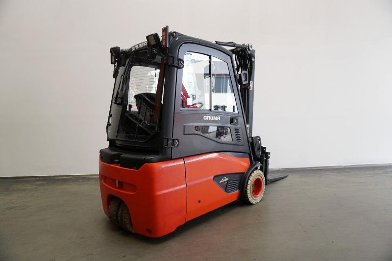 Linde E 18 L EVO 386-02 - Električni viličar: slika Linde E 18 L EVO 386-02 - Električni viličar Linde E 18 L EVO 386-02 - Električni viličar: slika Linde E 18 L EVO 386-02 - Električni viličar