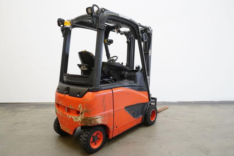 Linde E 18 PH EVO 386-02 - Električni viličar: slika Linde E 18 PH EVO 386-02 - Električni viličar Linde E 18 PH EVO 386-02 - Električni viličar: slika Linde E 18 PH EVO 386-02 - Električni viličar