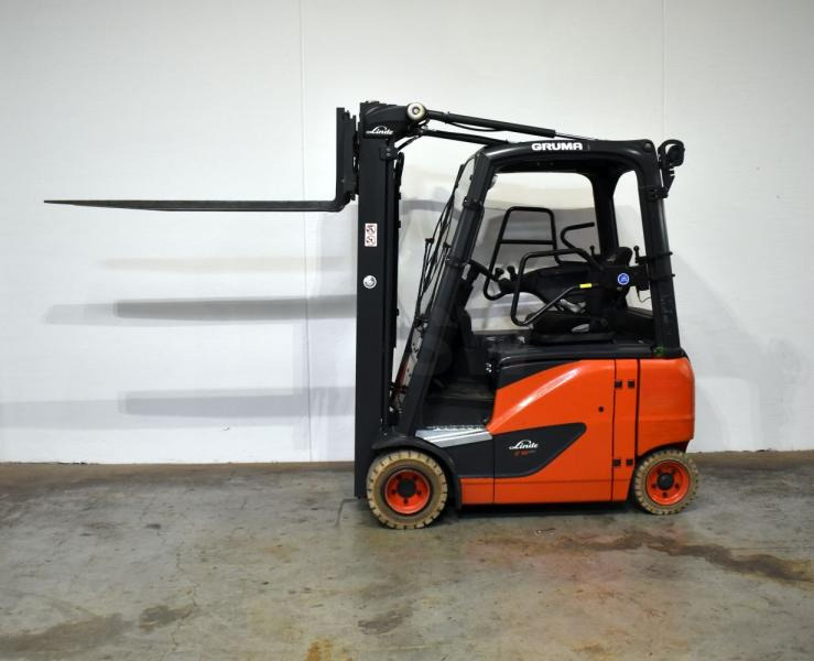 Linde E 18 PH EVO 386-02 - Električni viličar: slika Linde E 18 PH EVO 386-02 - Električni viličar Linde E 18 PH EVO 386-02 - Električni viličar: slika Linde E 18 PH EVO 386-02 - Električni viličar