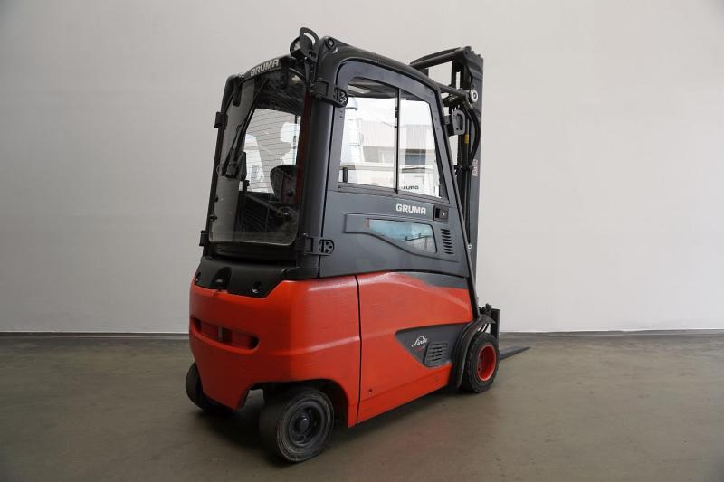 Linde E 18 PH EVO 386-02 - Električni viličar: slika Linde E 18 PH EVO 386-02 - Električni viličar Linde E 18 PH EVO 386-02 - Električni viličar: slika Linde E 18 PH EVO 386-02 - Električni viličar