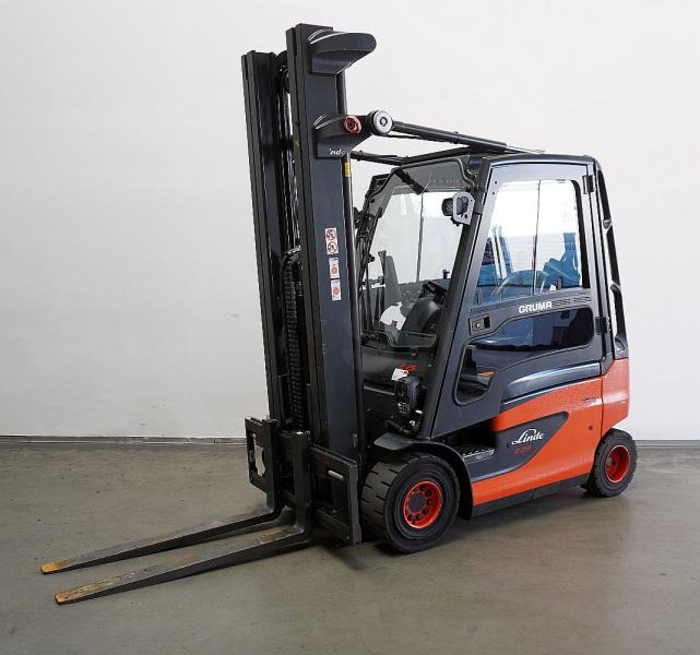 Linde E 25 387 - Električni viličar: slika Linde E 25 387 - Električni viličar Linde E 25 387 - Električni viličar: slika Linde E 25 387 - Električni viličar