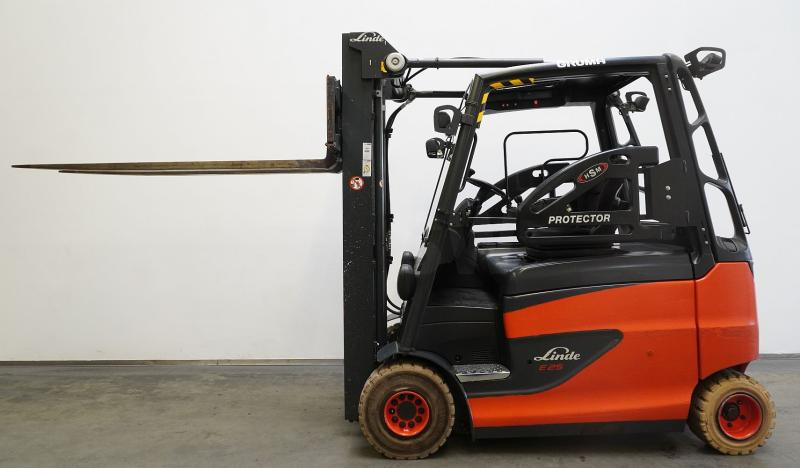 Linde E 25/600 HL 387 - Električni viličar: slika Linde E 25/600 HL 387 - Električni viličar Linde E 25/600 HL 387 - Električni viličar: slika Linde E 25/600 HL 387 - Električni viličar