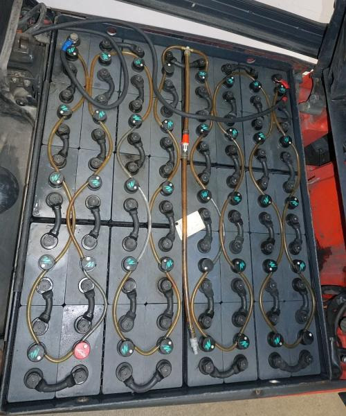 Linde E 35 L 387 - Električni viličar: slika Linde E 35 L 387 - Električni viličar Linde E 35 L 387 - Električni viličar: slika Linde E 35 L 387 - Električni viličar