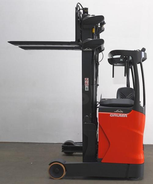 Linde R 12 B 1120 - Regalni viličar: slika Linde R 12 B 1120 - Regalni viličar Linde R 12 B 1120 - Regalni viličar: slika Linde R 12 B 1120 - Regalni viličar