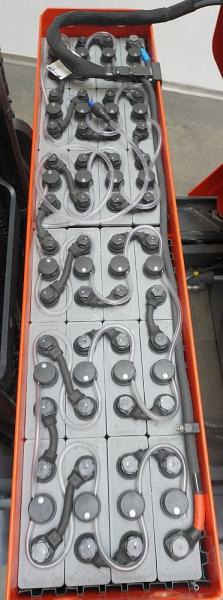 Linde R 12 B 1120 - Regalni viličar: slika Linde R 12 B 1120 - Regalni viličar Linde R 12 B 1120 - Regalni viličar: slika Linde R 12 B 1120 - Regalni viličar