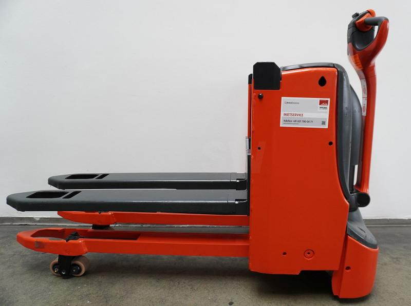 Linde T 16 L 1152 - Paletni viličar: slika Linde T 16 L 1152 - Paletni viličar Linde T 16 L 1152 - Paletni viličar: slika Linde T 16 L 1152 - Paletni viličar