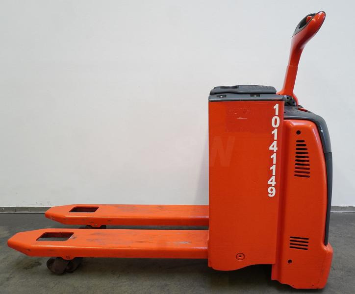 Linde T 50 131 - Paletni viličar: slika Linde T 50 131 - Paletni viličar Linde T 50 131 - Paletni viličar: slika Linde T 50 131 - Paletni viličar