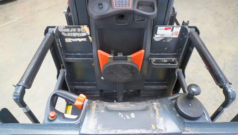 Linde V 10-01 5212 - Komisioner: slika Linde V 10-01 5212 - Komisioner Linde V 10-01 5212 - Komisioner: slika Linde V 10-01 5212 - Komisioner