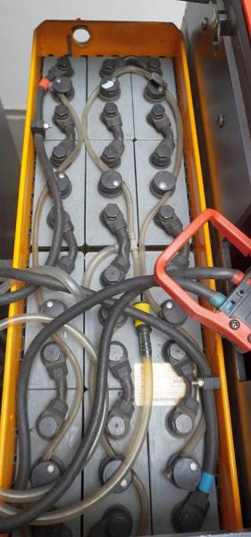 Linde V 10-01 5212 - Komisioner: slika Linde V 10-01 5212 - Komisioner Linde V 10-01 5212 - Komisioner: slika Linde V 10-01 5212 - Komisioner
