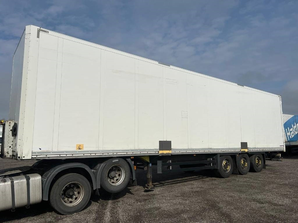 Schmitz Cargobull serie 2615 - Poluprikolica sa zatvorenim sandukom: slika Schmitz Cargobull serie 2615 - Poluprikolica sa zatvorenim sandukom Schmitz Cargobull serie 2615 - Poluprikolica sa zatvorenim sandukom: slika Schmitz Cargobull serie 2615 - Poluprikolica sa zatvorenim sandukom