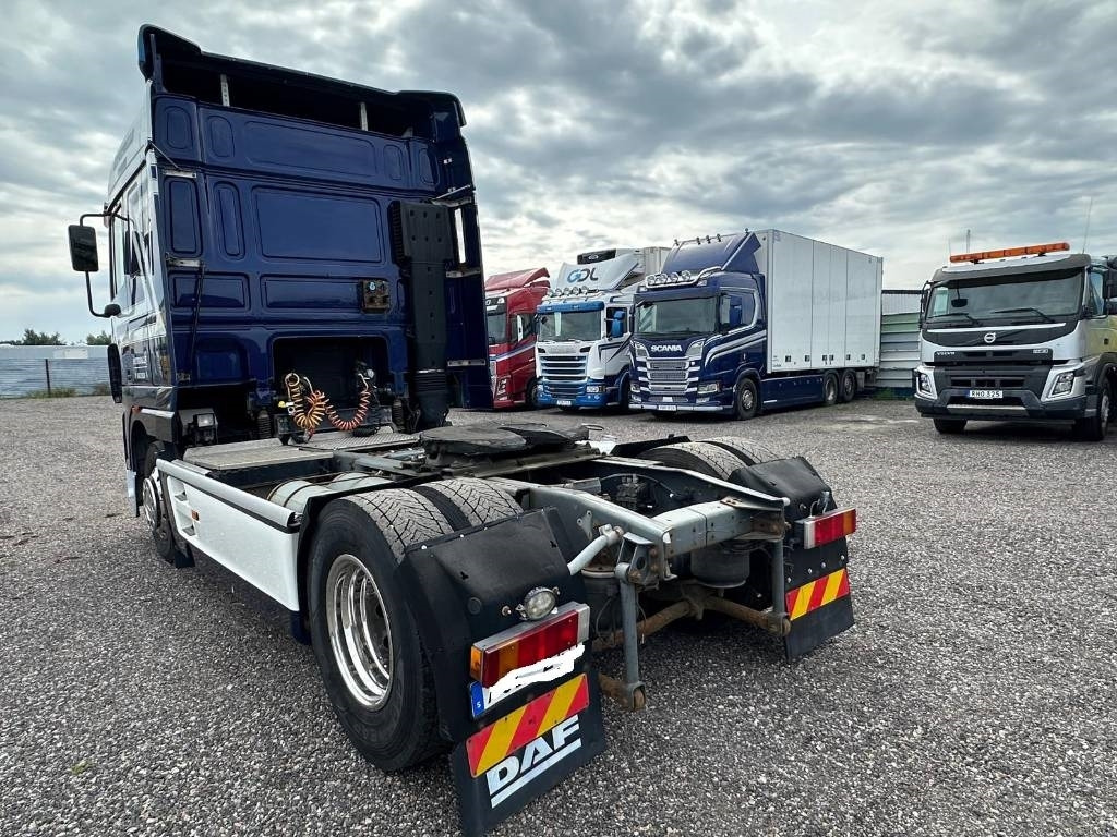 DAF FT 95430S 3932 - Tegljač: slika DAF FT 95430S 3932 - Tegljač DAF FT 95430S 3932 - Tegljač: slika DAF FT 95430S 3932 - Tegljač