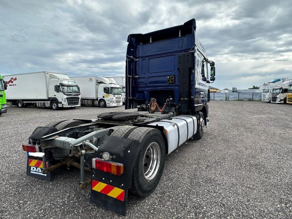 DAF FT 95430S 3932 - Tegljač: slika DAF FT 95430S 3932 - Tegljač DAF FT 95430S 3932 - Tegljač: slika DAF FT 95430S 3932 - Tegljač