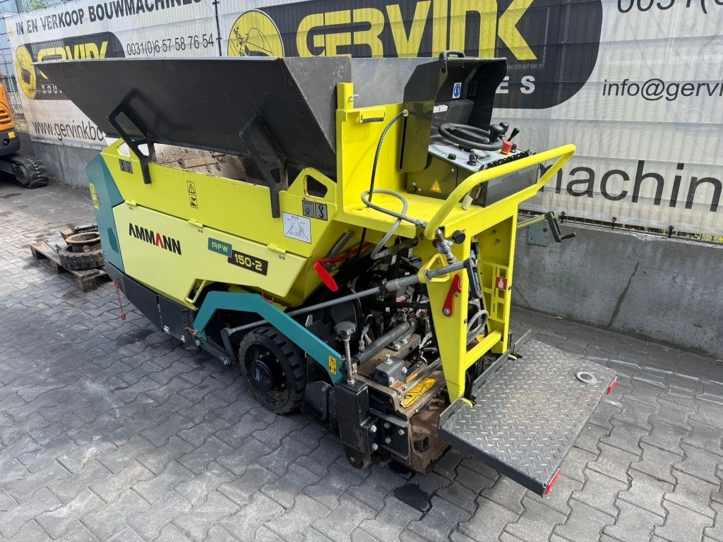 Ammann AFW 150-2 - Finišer za asfalt: slika Ammann AFW 150-2 - Finišer za asfalt Ammann AFW 150-2 - Finišer za asfalt: slika Ammann AFW 150-2 - Finišer za asfalt