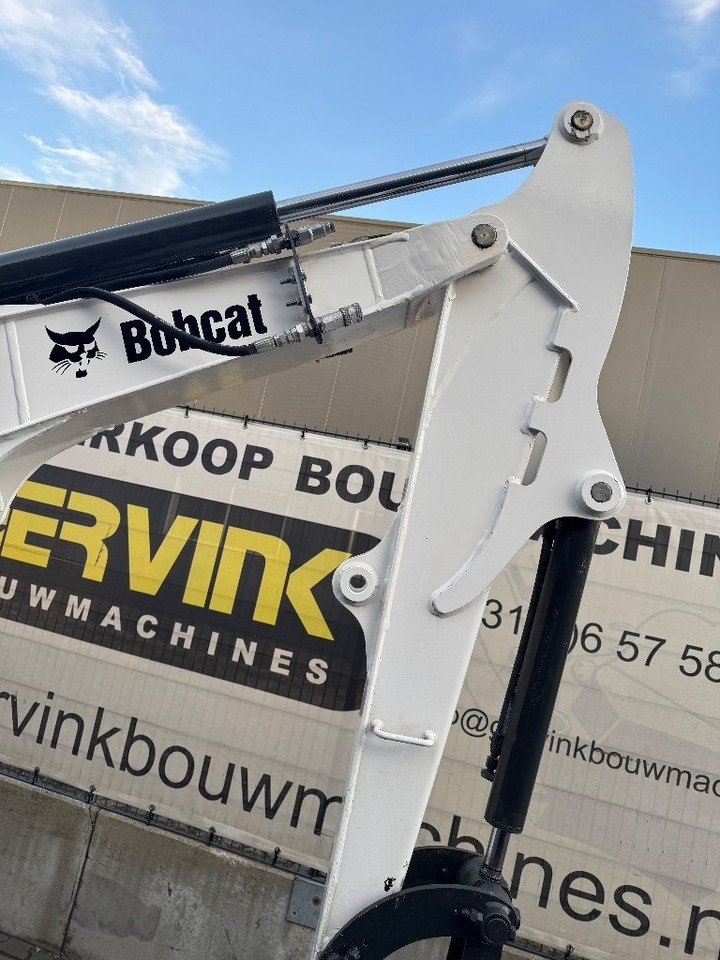 Bobcat E25 - Mini bager: slika Bobcat E25 - Mini bager Bobcat E25 - Mini bager: slika Bobcat E25 - Mini bager