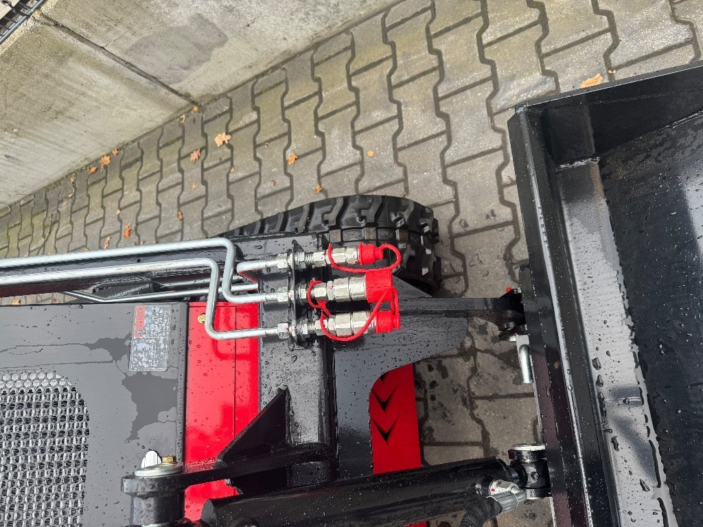 Captok CK 380 C - Utovarivač gusjeničar: slika Captok CK 380 C - Utovarivač gusjeničar Captok CK 380 C - Utovarivač gusjeničar: slika Captok CK 380 C - Utovarivač gusjeničar