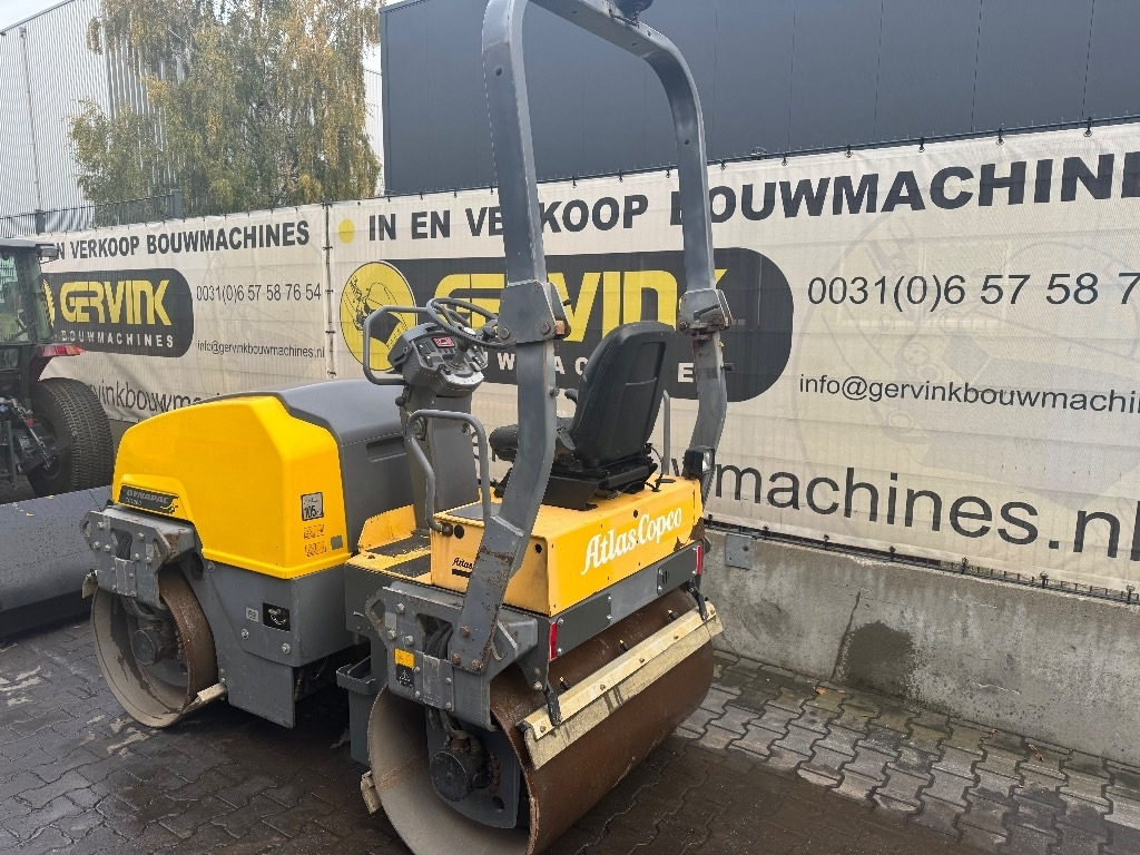 Cestovni valjak Dynapac CC 1200: slika Cestovni valjak Dynapac CC 1200