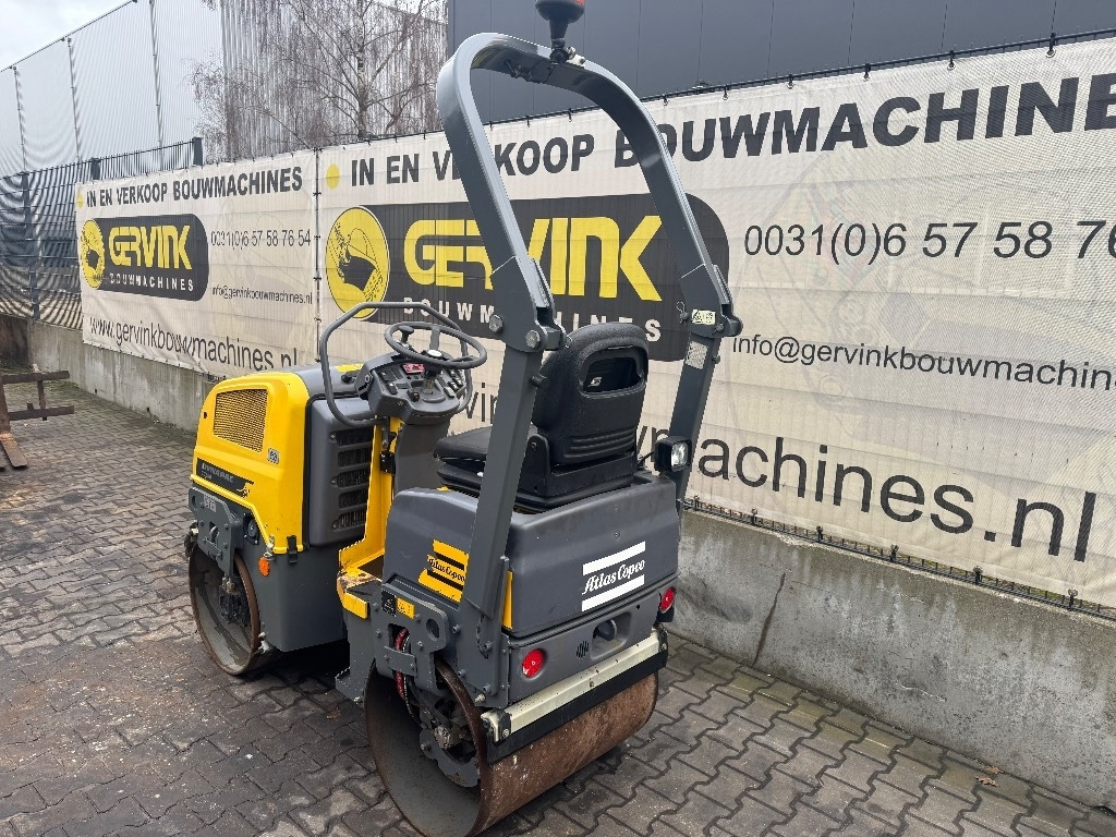 Dynapac CC 800 - Cestovni valjak: slika Dynapac CC 800 - Cestovni valjak Dynapac CC 800 - Cestovni valjak: slika Dynapac CC 800 - Cestovni valjak