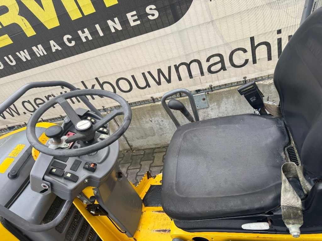 Dynapac CC 800 - Cestovni valjak: slika Dynapac CC 800 - Cestovni valjak Dynapac CC 800 - Cestovni valjak: slika Dynapac CC 800 - Cestovni valjak